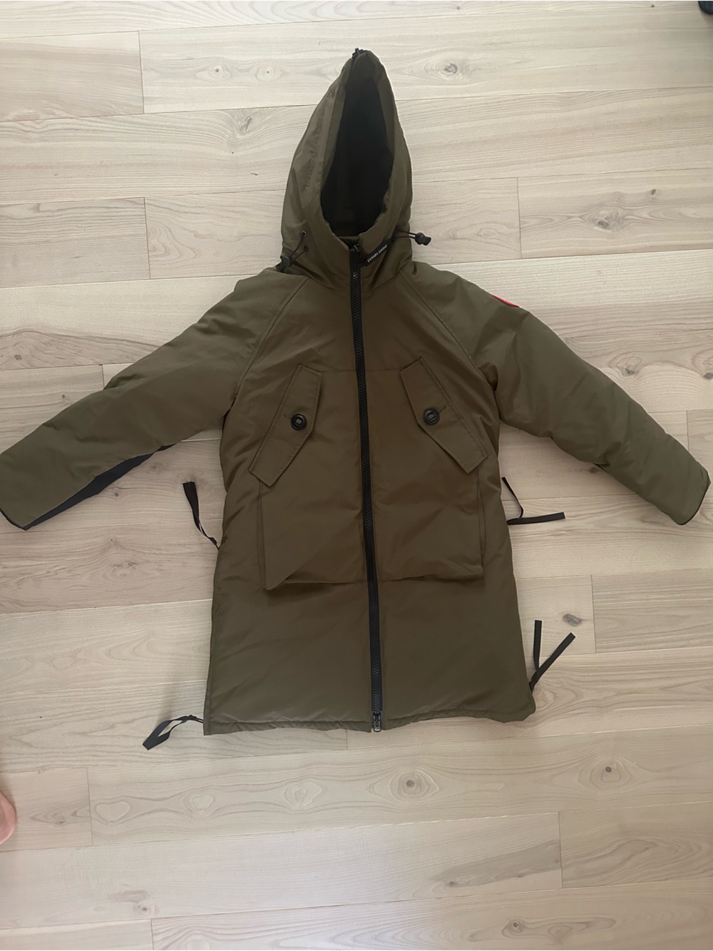 Canada Goose Women Parka in Olive